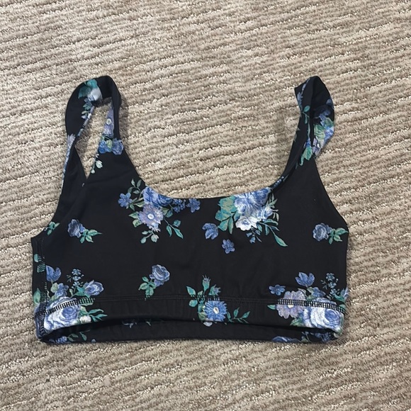 WeWoreWhat Floral Sports Bra - Black and Blue - Picture 1 of 4